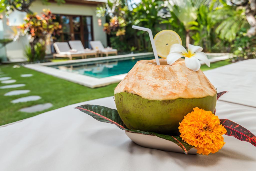 Villa Essence Seminyak Esterno foto