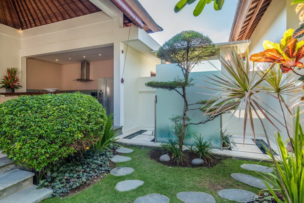 Villa Essence Seminyak Esterno foto